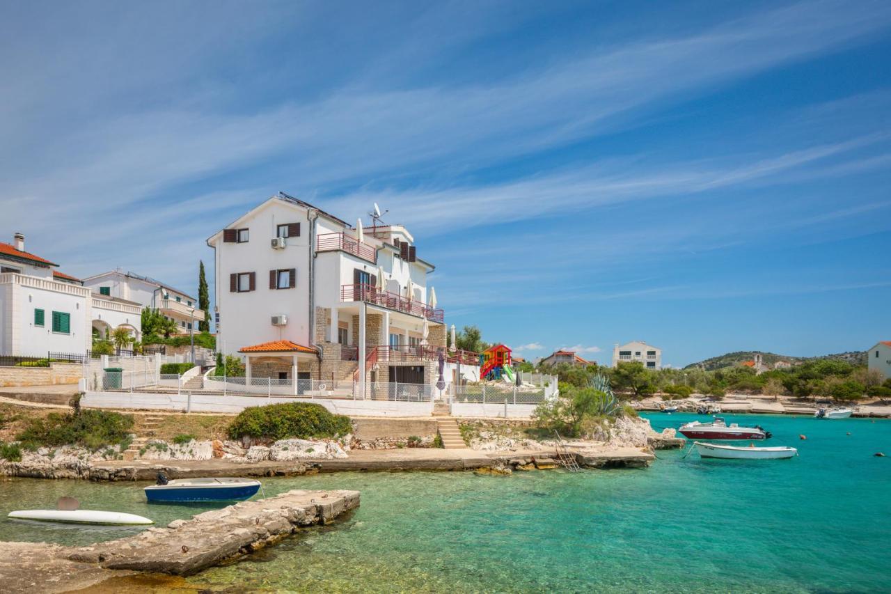 Apartments Villa Zrinka - Last Season Ever! Rogoznica  Exterior foto